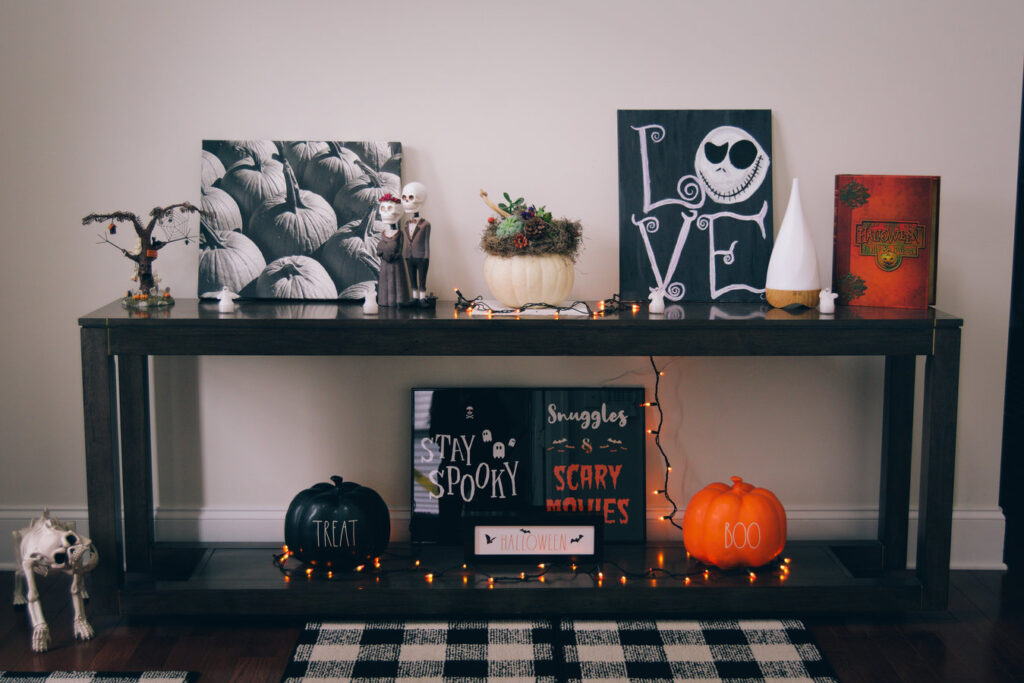 Halloween Entryway Decor