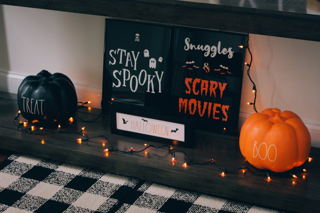 Halloween Entryway Decor